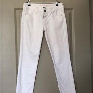 American eagle white skinny jeans